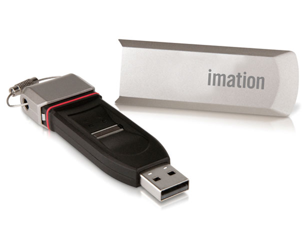 IronKey F200 IRONKEY-F200-16G [16GB] �̐��i�摜