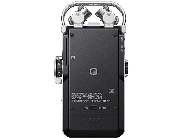 『本体 背面』 PCM-D100 の製品画像