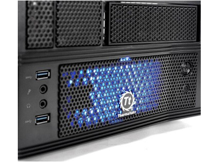 ARMOR A30i VM700A1W2N-A [�u���b�N]