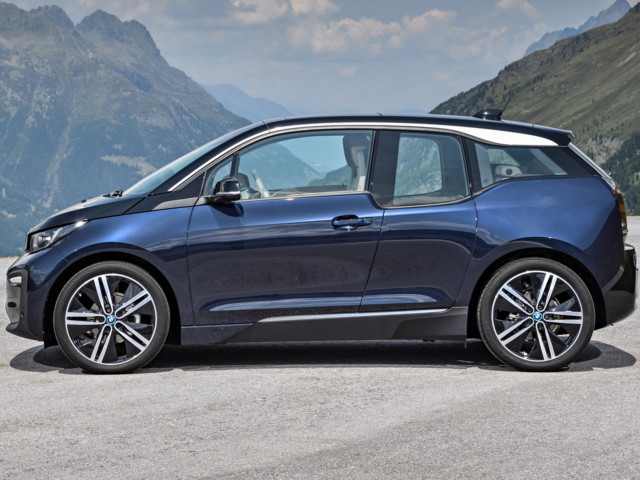 BMW i3 2014年モデル i3 レンジ・エクステンダー装備車の価格・性能・装備・オプション（2022年1月1日発売） 価格.com