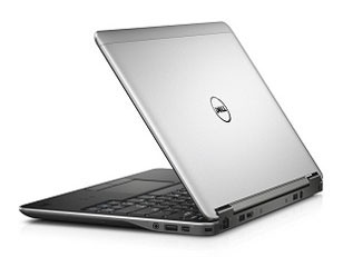 Latitude E7240 Core i3���ڃ��f�� �̐��i�摜