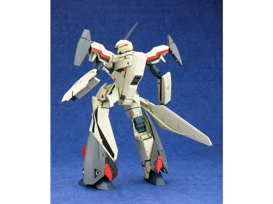 �}�N���X�v���X 1/60 ���S�ό` VF-19 with �t�@�X�g�p�b�N