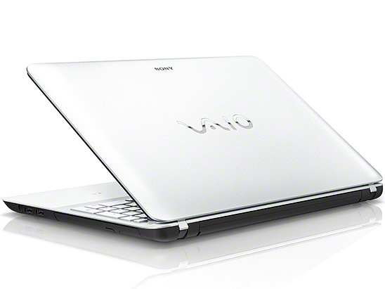 VAIO Fit 15E SVF15327EJW [�z���C�g]