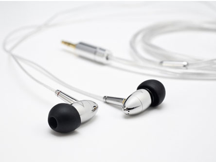 Astell&Kern AKR02 �̐��i�摜