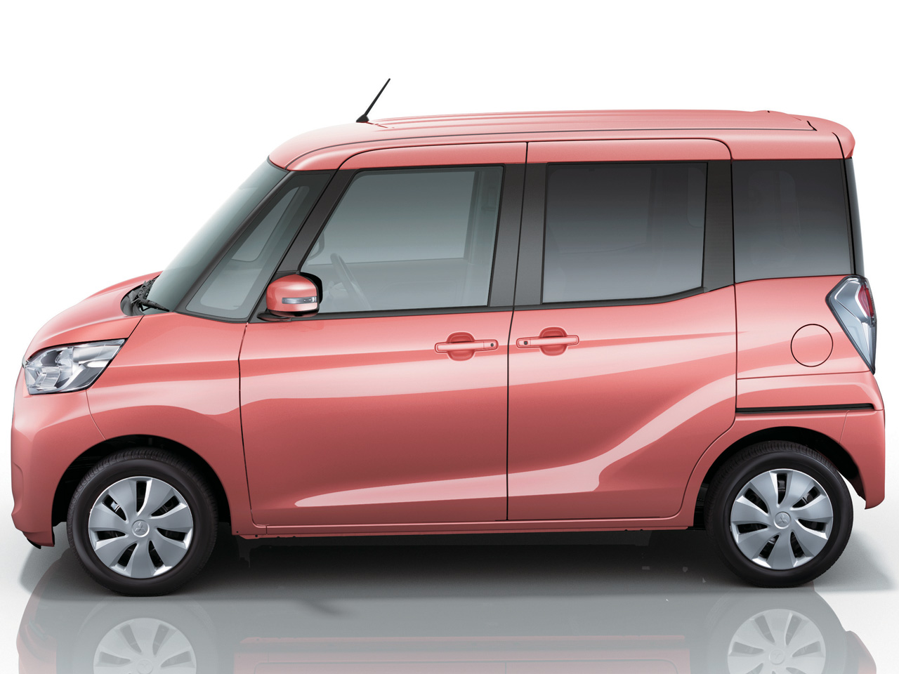 三菱 eKスペース 2014年モデル G e-Assistの価格・性能・装備・オプション（2015年4月23日発売） 価格.com