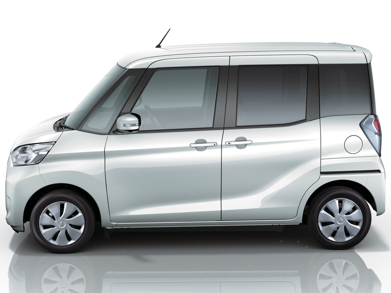 三菱 eKスペース 2014年モデル T Safety Packageの価格・性能・装備・オプション（2016年12月21日発売） 価格.com