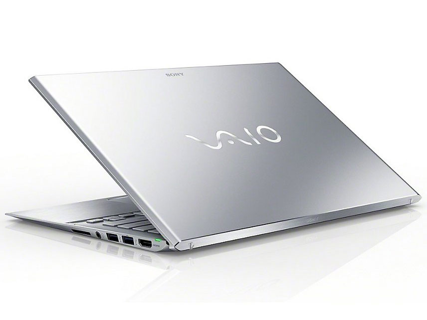 VAIO Pro 13 SVP1322A1J Core i3/�������[4GB/SSD128GB/Windows 8.1/�^�b�`�p�l���@�\���胂�f�� [�V���o�[]
