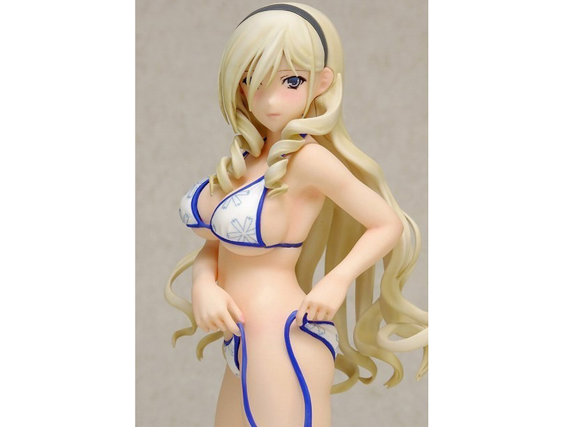 �r�[�`�N�C�[���Y �����L���[�����}���c�F �X�B�[���A�E�N�}�[�j�E�G�C���g���[