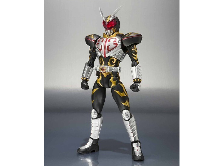 S H Figuarts 仮面ライダーブレイド 仮面ライダーカリスの製品画像 価格 Com