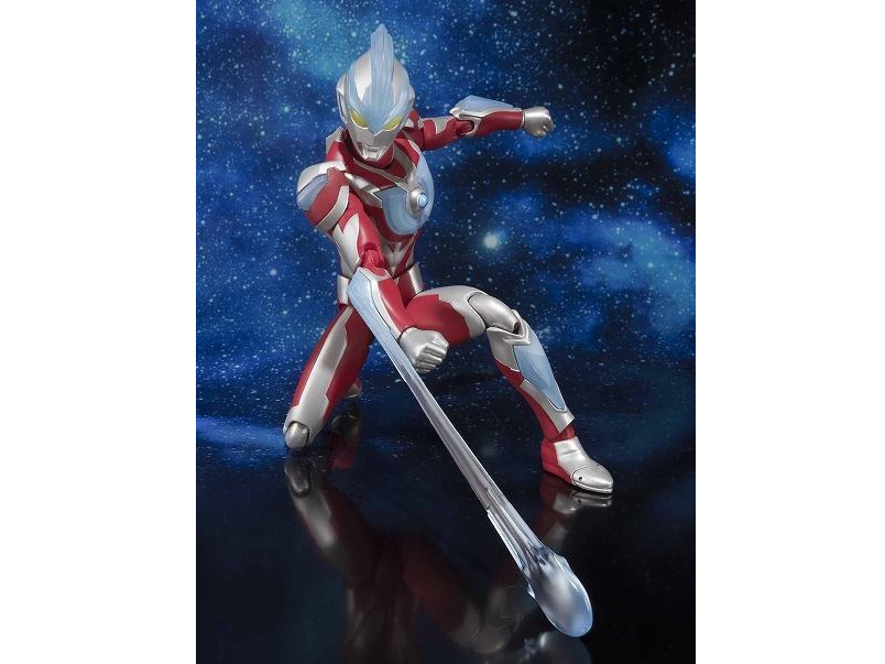 ULTRA-ACT �E���g���}���M���K