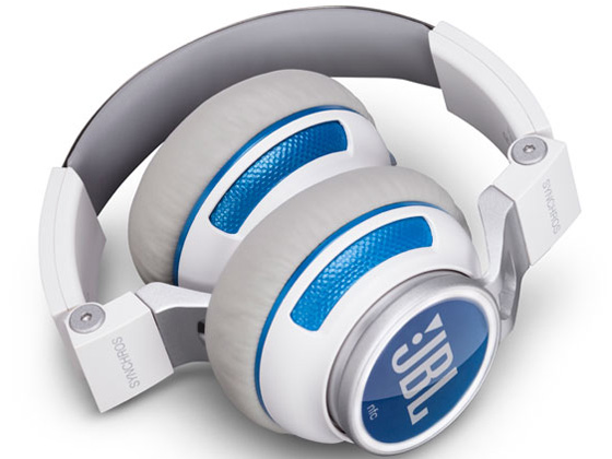 Synchros S400BT [�z���C�g]