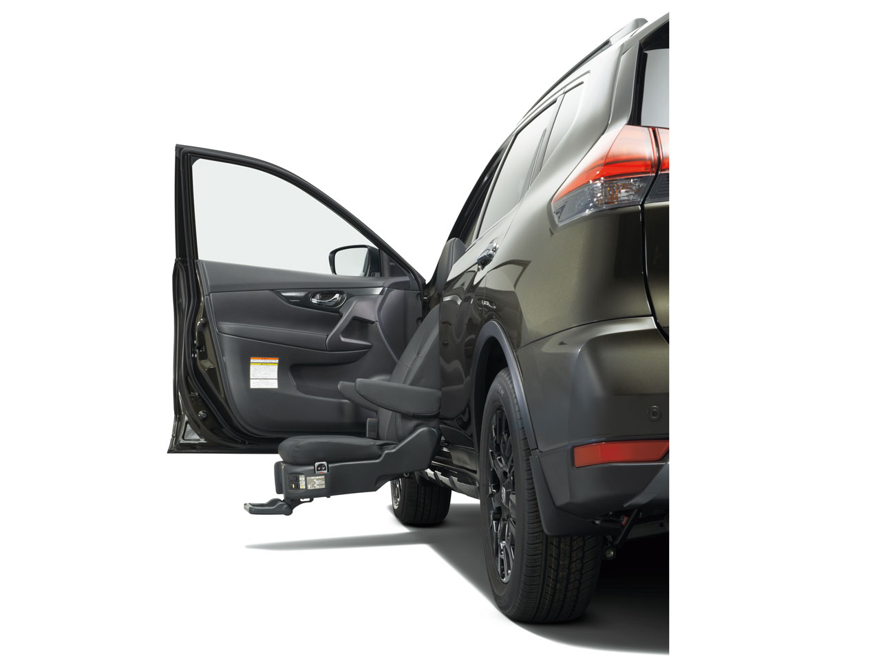 日産 エクストレイル 福祉車両 2013年モデル 助手席スライドアップシート 20Xiの価格・性能・装備・オプション（2020年11月5日発売）  価格.com