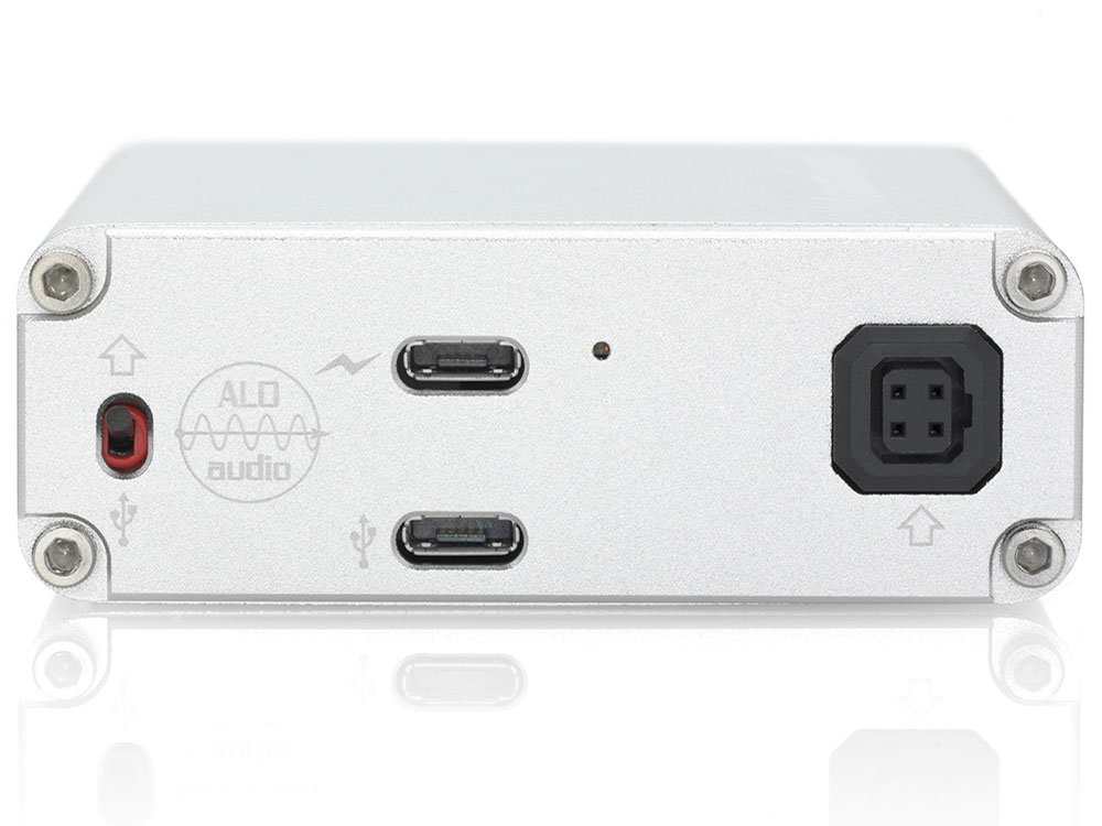 The International+ [�V���o�[]