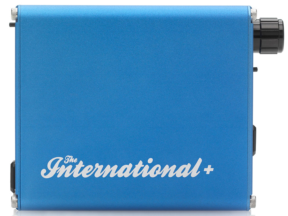 The International+ [�u���[] �̐��i�摜