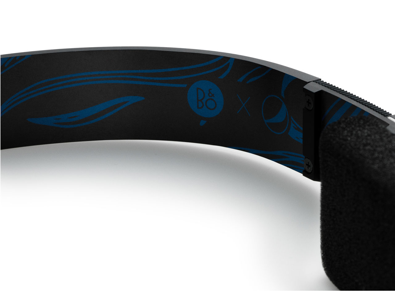B&O PLAY Form 2i LE [�u���b�N]