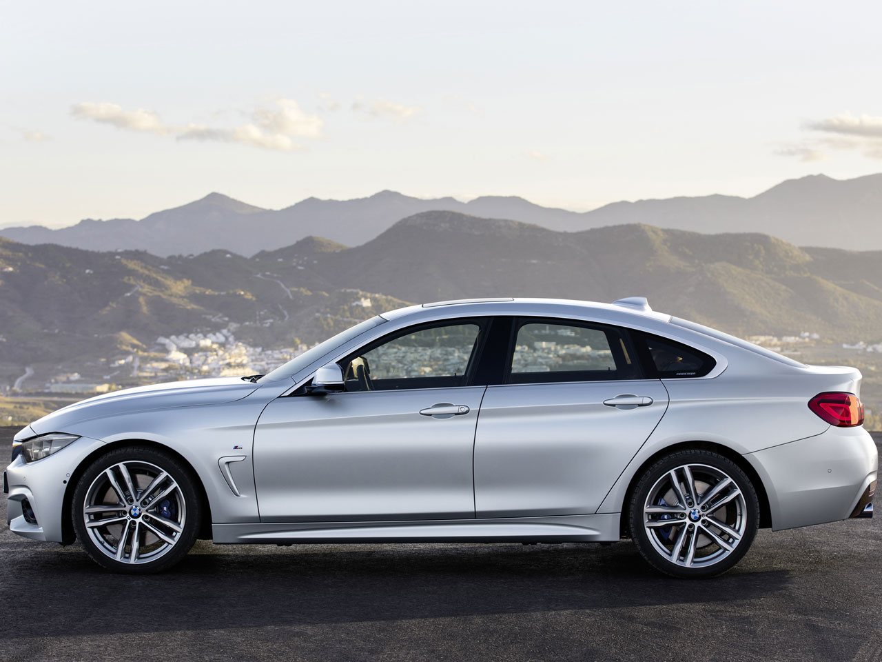 BMW 4シリーズ グラン クーペ 2014年モデルの価格・グレード一覧 価格.com