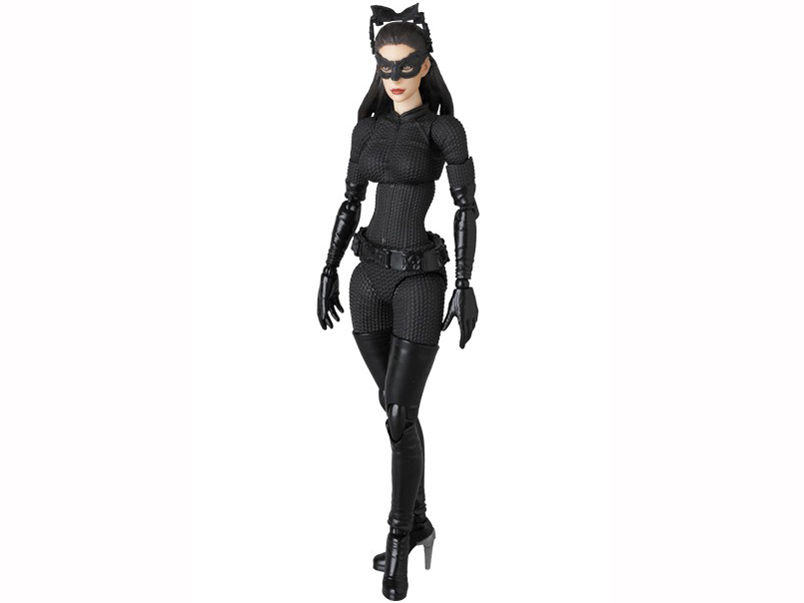 MAFEX �_�[�N�i�C�g�E���C�W���O �Z���[�i�E�J�C��