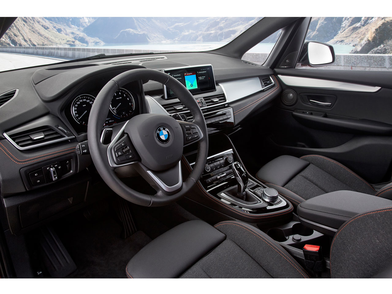 BMW 2シリーズ アクティブツアラー 2014年モデル 225i xDrive Active Tourer M Sportの価格・性能・装備・オプション（2014年10月1日発売）  価格.com