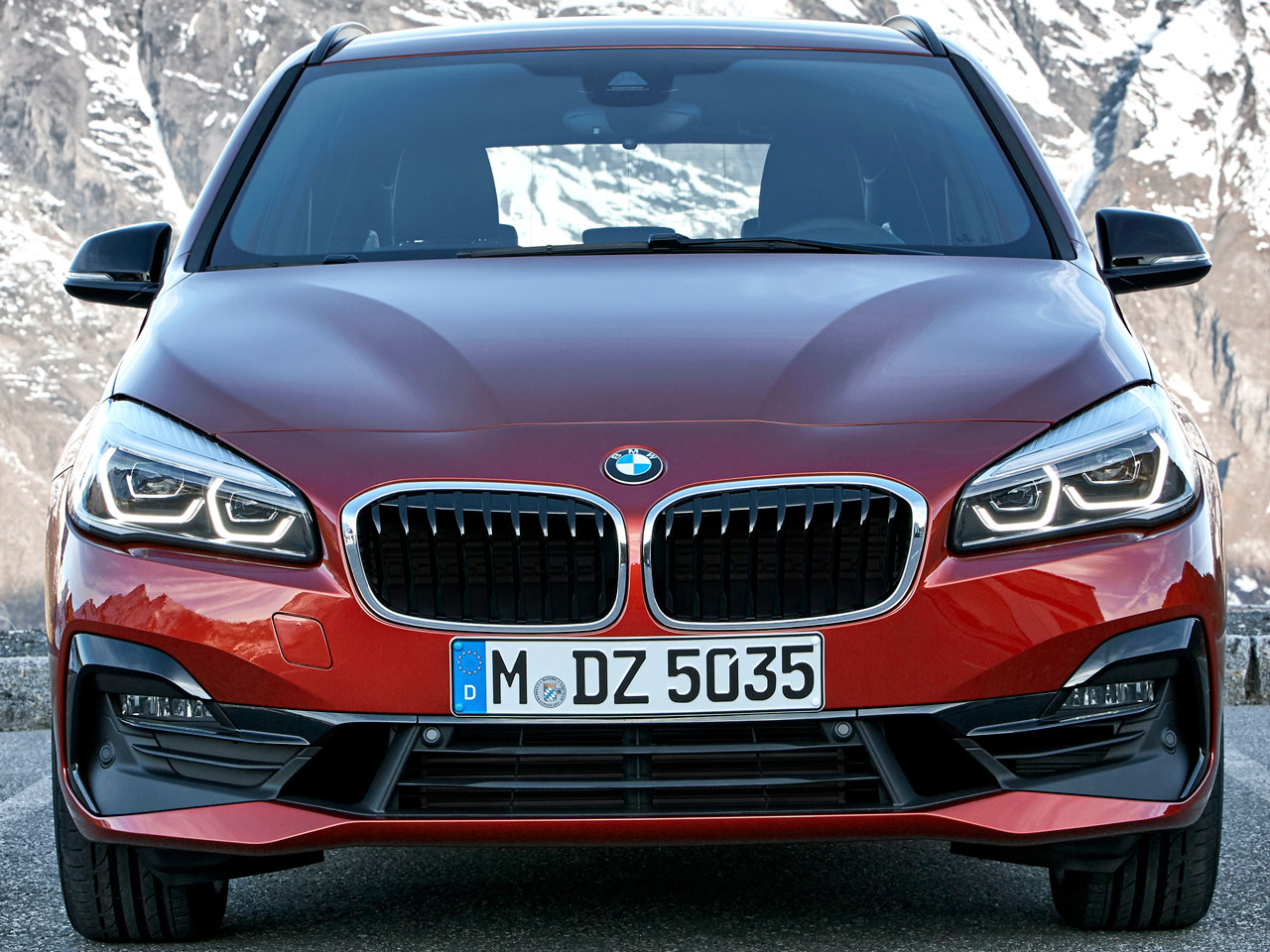 BMW 2シリーズ アクティブツアラー 2014年モデル 218i Active  Tourerの価格・性能・装備・オプション（2014年10月1日発売）