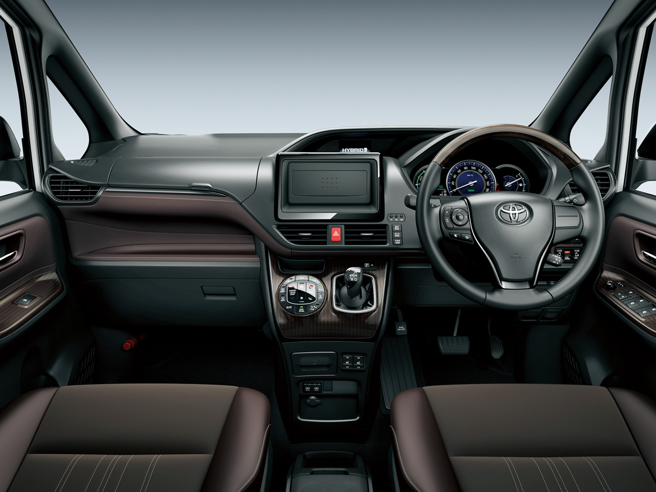 トヨタ エスクァイア 2014年モデル Xi 4WD (8人乗り)の価格・性能・装備・オプション（2019年1月7日発売）