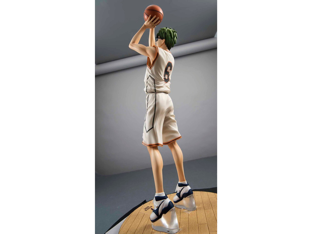 ���q�̃o�X�P �t�B�M���A�V���[�Y �ΊԐ^���Y