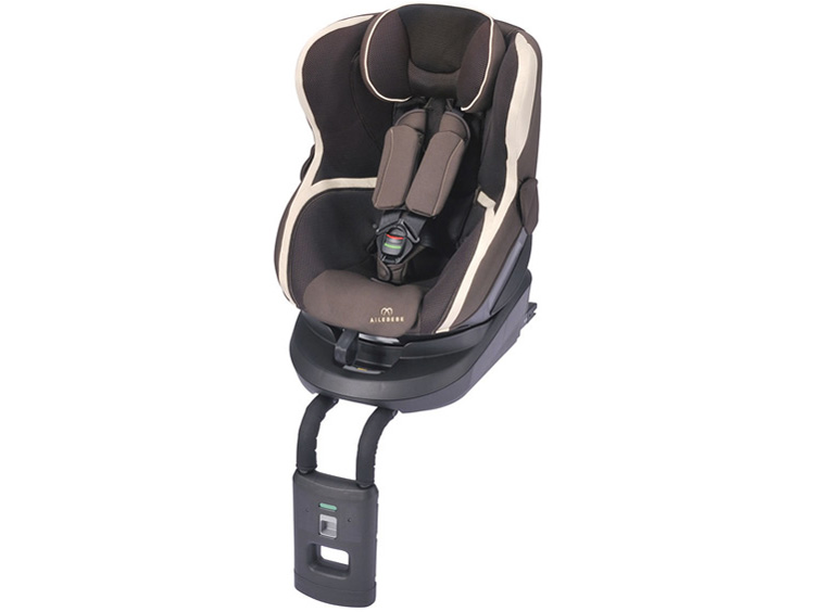 【極美品】エールベベ クルット3i グランス チャイルドシート BF850 極美品】エールベベ クルット3i グランス チャイルドシート BF850