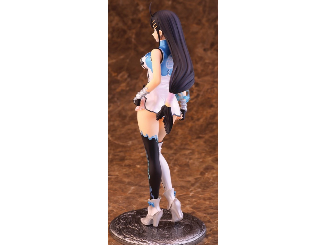 �u���[�h�A�[�N�X �t���� �V���C�j���O ������