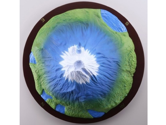 �����i�K�E���E�̗��̐}�� KD-001 �x�m�R