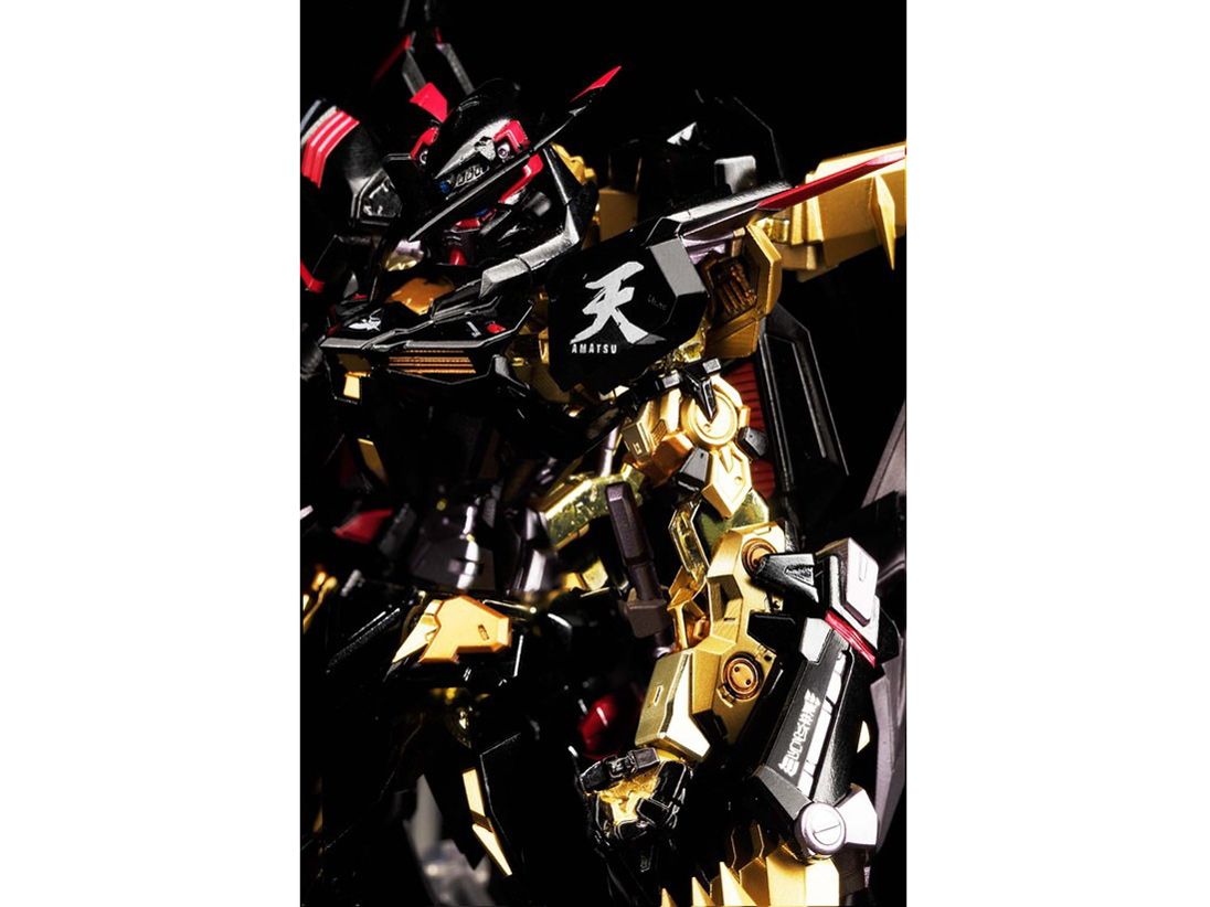 METAL BUILD �K���_���A�X�g���C�S�[���h�t���[�� �V�~�i -�V��̐錾-