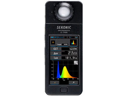 �X�y�N�g���}�X�^�[ C-700 �̐��i�摜