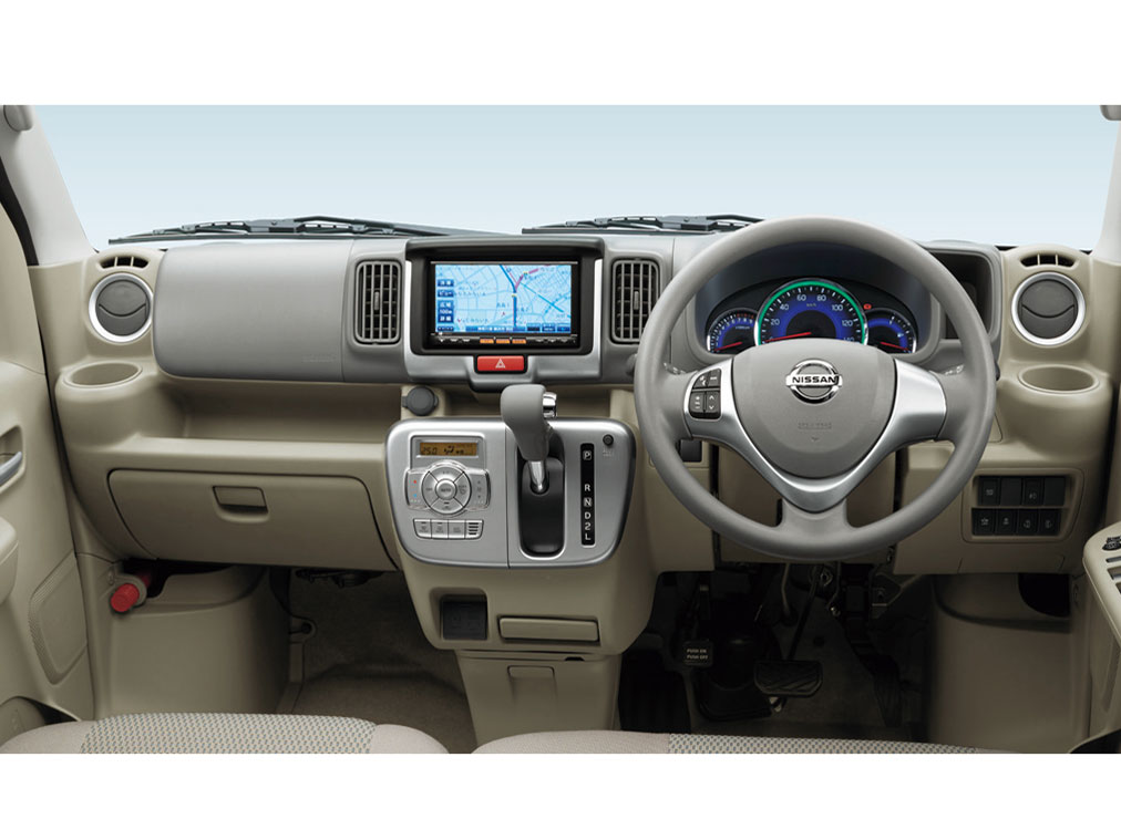 日産 NV100クリッパーリオ 2015年モデル G 4WD ハイルーフの価格・性能・装備・オプション（2022年4月20日発売） 価格.com