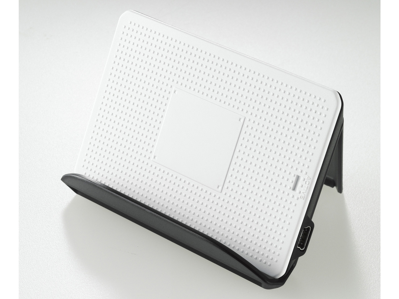 �҃^�b�` USB2-NFC2 �̐��i�摜