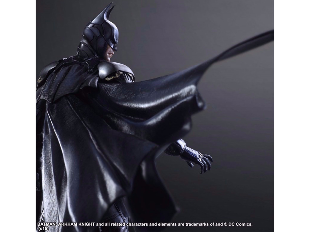 BATMAN�F ARKHAM KNIGHT PLAY ARTS�� �o�b�g�}��
