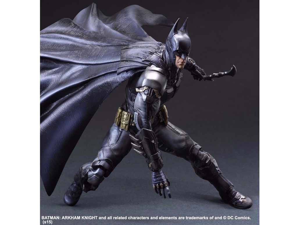 BATMAN�F ARKHAM KNIGHT PLAY ARTS�� �o�b�g�}��