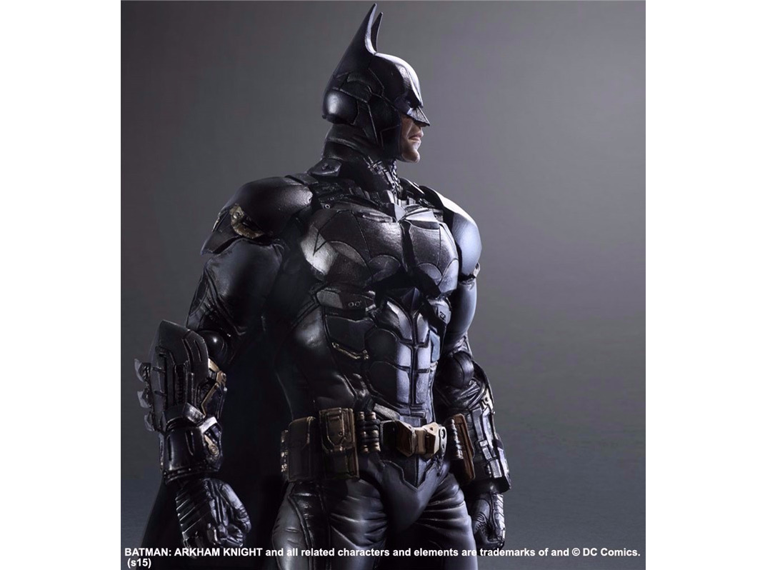 BATMAN�F ARKHAM KNIGHT PLAY ARTS�� �o�b�g�}��