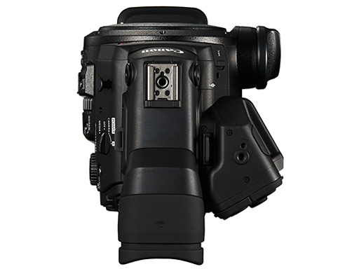 EOS C300 Mark II �{�f�B�[