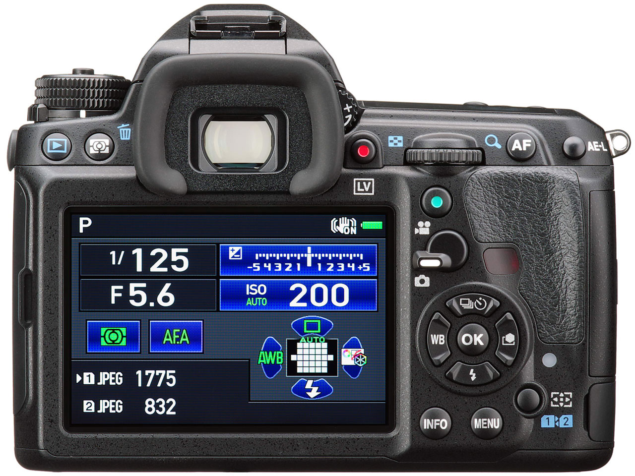 PENTAX K-3 II �{�f�B