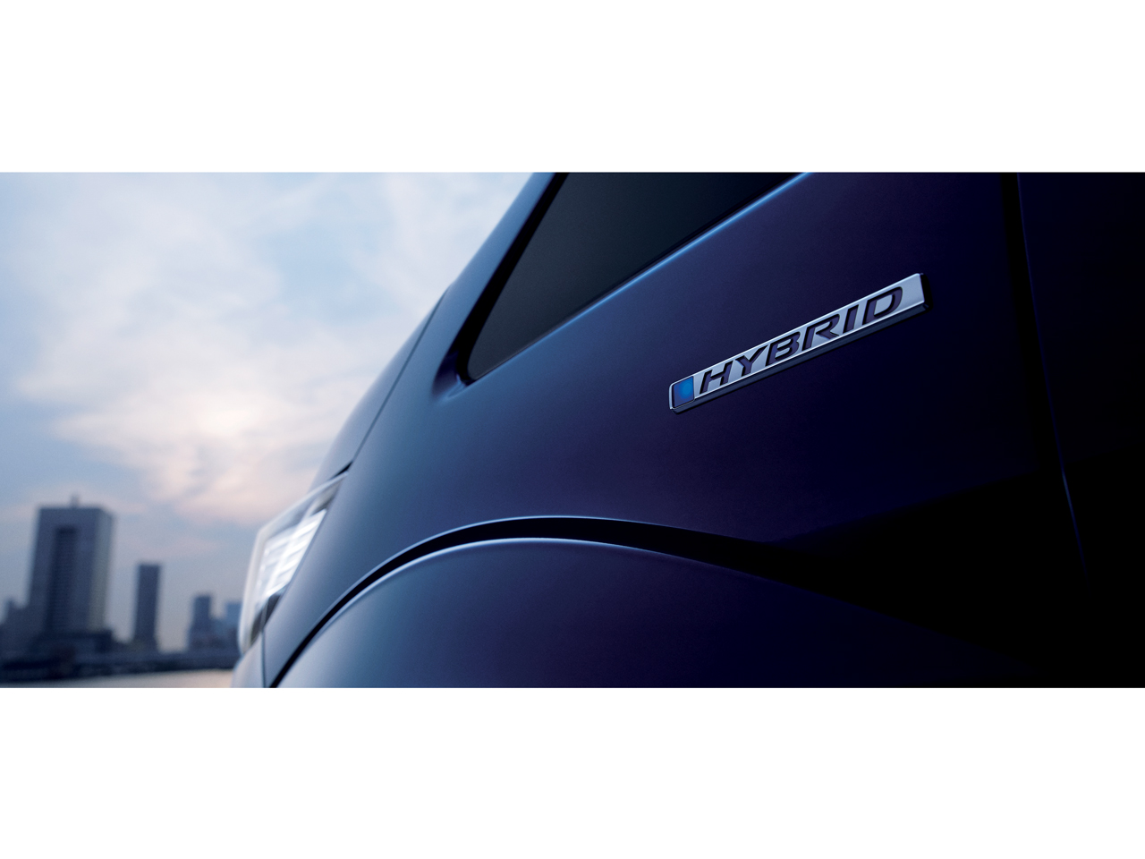 ホンダ ステップワゴン スパーダ 2015年モデル Cool Spirit Honda SENSING 4WDの価格・性能・装備・オプション（2017年9月29日発売）  価格.com