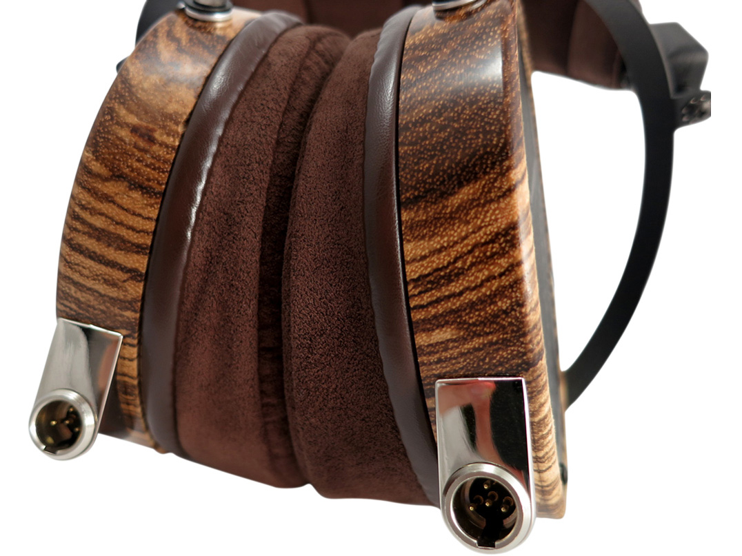 LCD-3 [Microsuede with Ruggedized Travel Case]