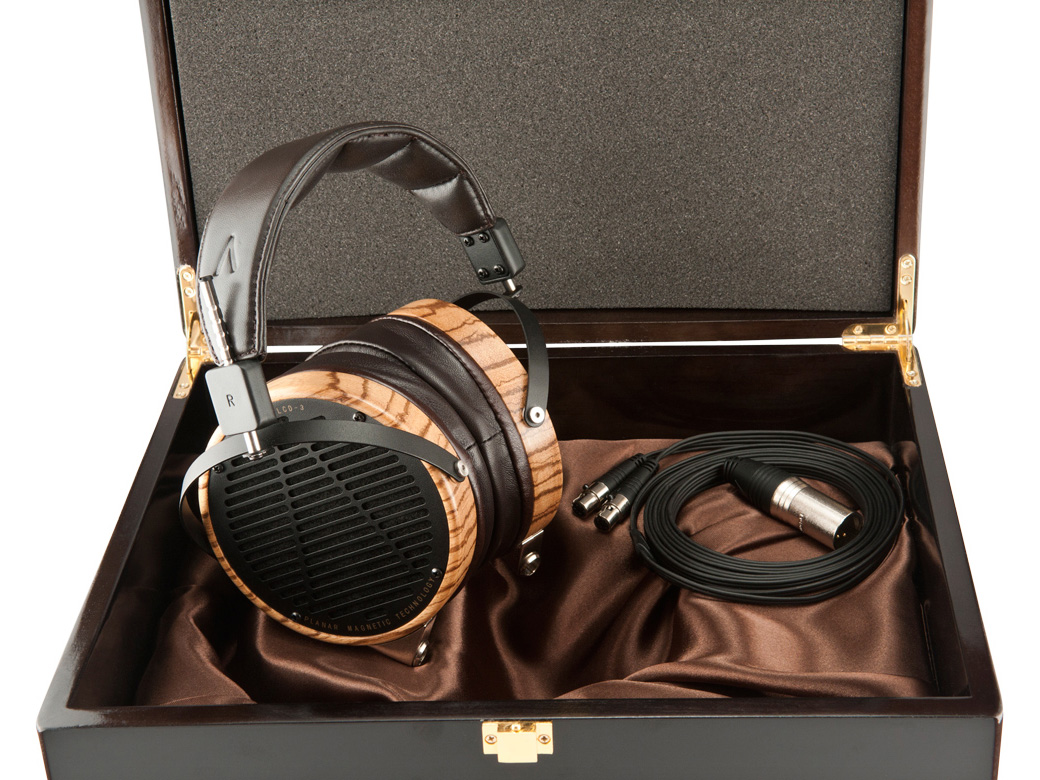 LCD-3 [Lambskin Leather with Wooden Show Case]