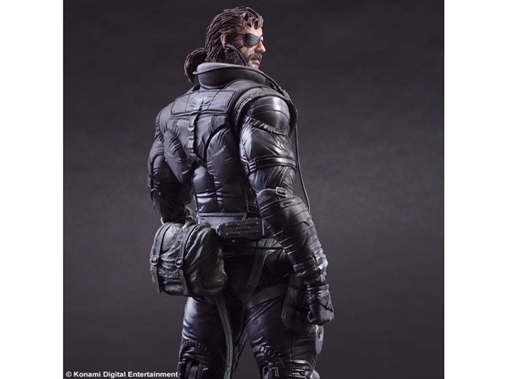 PLAY ARTS�� ���^���M�A�\���b�hV �U �t�@���g���y�C�� ���F�m���E�X�l�[�N �X�j�[�L���O �X�[�cver.
