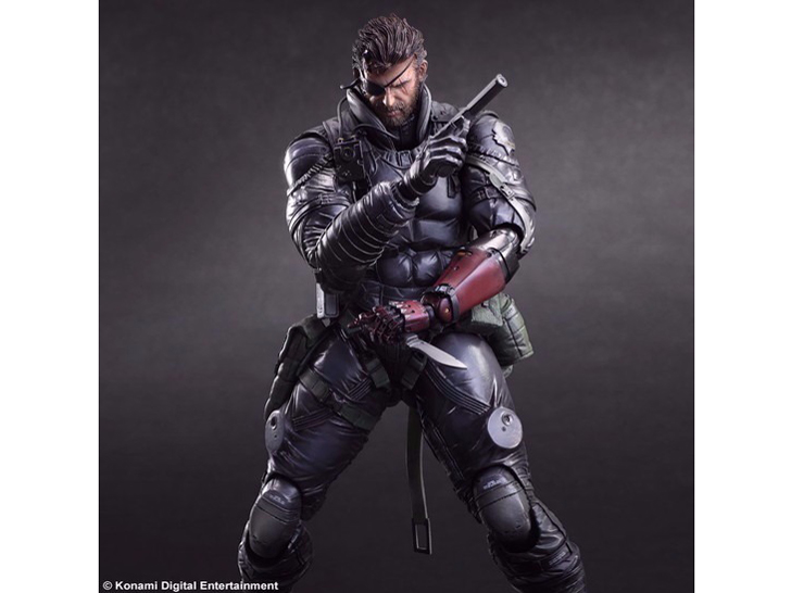 PLAY ARTS�� ���^���M�A�\���b�hV �U �t�@���g���y�C�� ���F�m���E�X�l�[�N �X�j�[�L���O �X�[�cver.