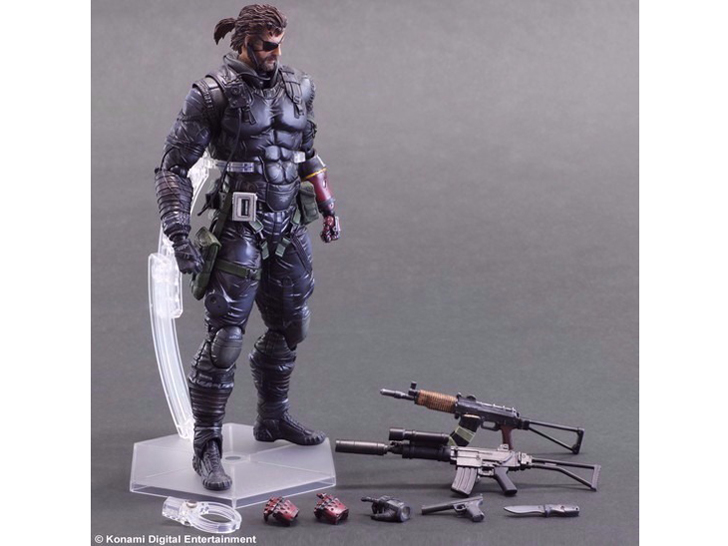 PLAY ARTS�� ���^���M�A�\���b�hV �U �t�@���g���y�C�� ���F�m���E�X�l�[�N �X�j�[�L���O �X�[�cver.