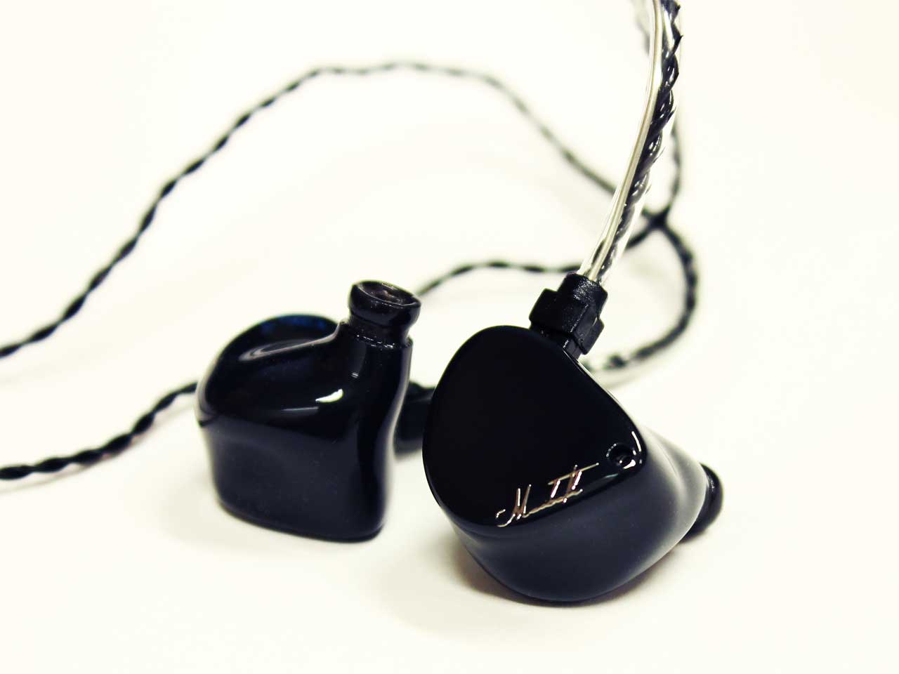 MACBETH UNM-3140 �̐��i�摜