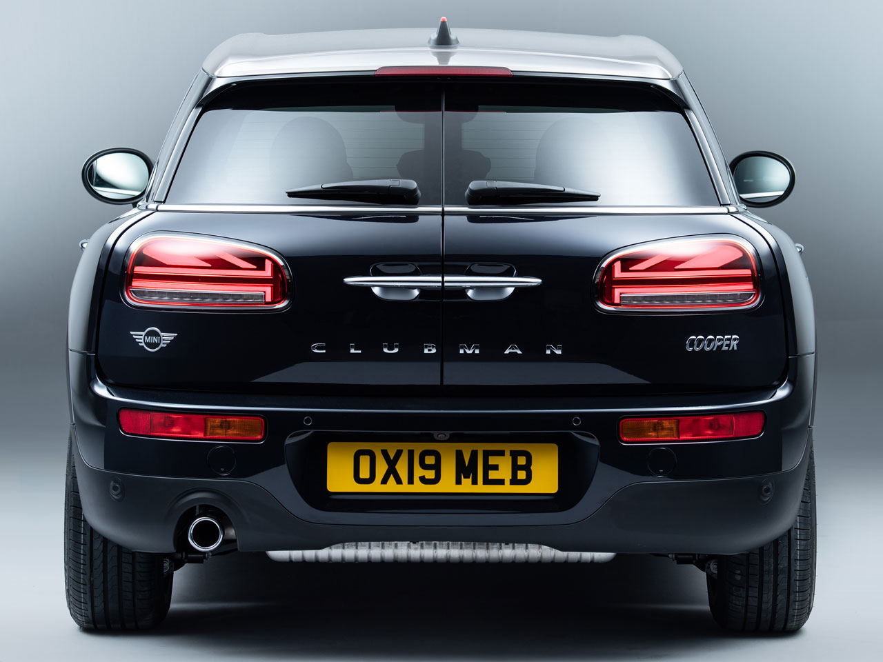 ミニ MINI CLUBMAN (クラブマン) 2015年モデル JOHN COOPER  WORKSの価格・性能・装備・オプション（2018年6月1日発売） 価格.com