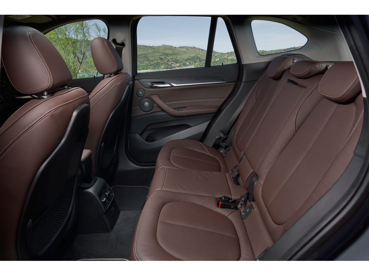BMW X1 2015年モデル xDrive18d M Sportの価格・性能・装備