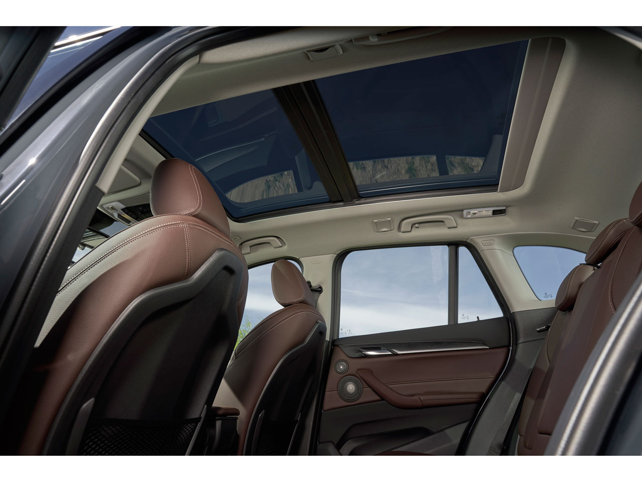 BMW X1 2015年モデル xDrive20iの価格・性能・装備・オプション（2018