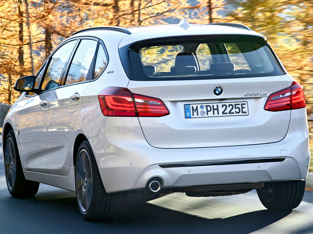 BMW 2シリーズ アクティブツアラー プラグインハイブリッドの価格・新型情報・グレード諸元 価格.com