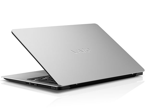 VAIO VAIO Z VJZ1311/Core i5/メモリー4GB/SSD128GB/Windows 10 Homeモデル [シルバー] 価格比較  - 価格.com