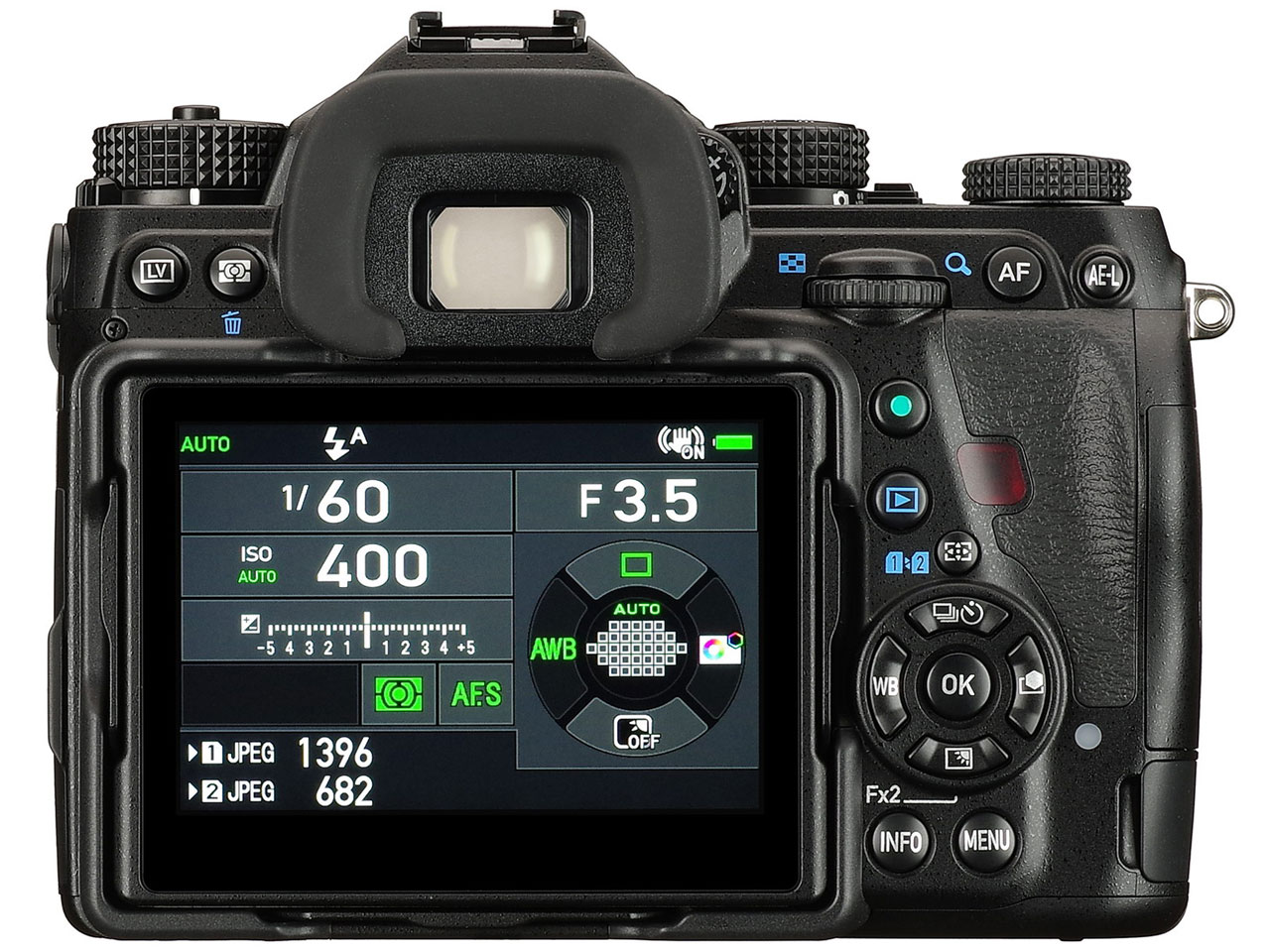 PENTAX K-1 �{�f�B